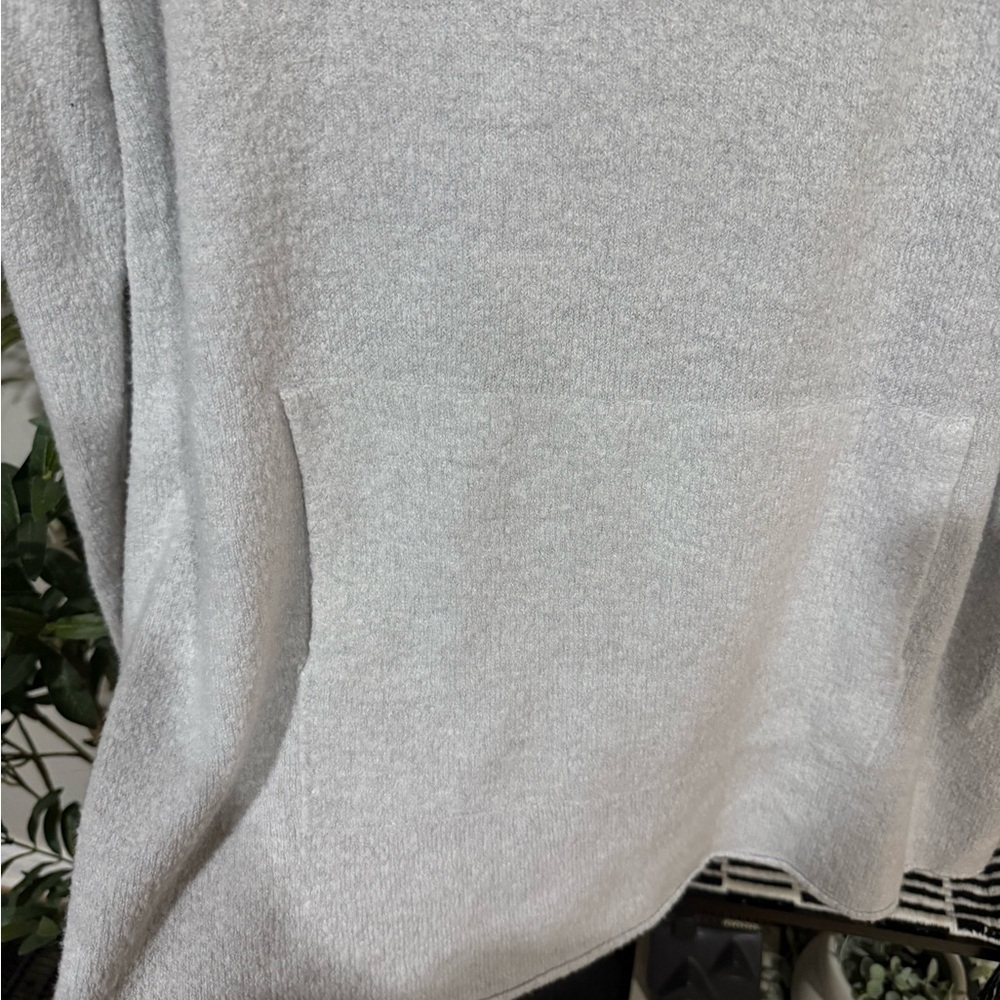 Habitat Women's Turtleneck Sweater size medium - Picture 3 of 7